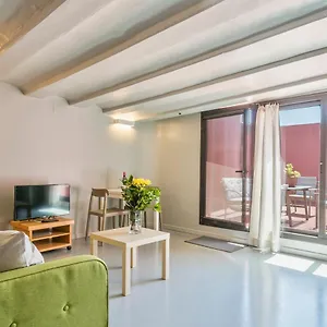 https://enjoybarcelona-apartments.topbarcelonahotels.com